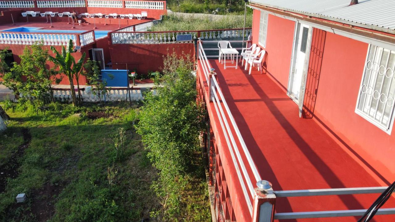 Red Apartman Требинє Екстер'єр фото