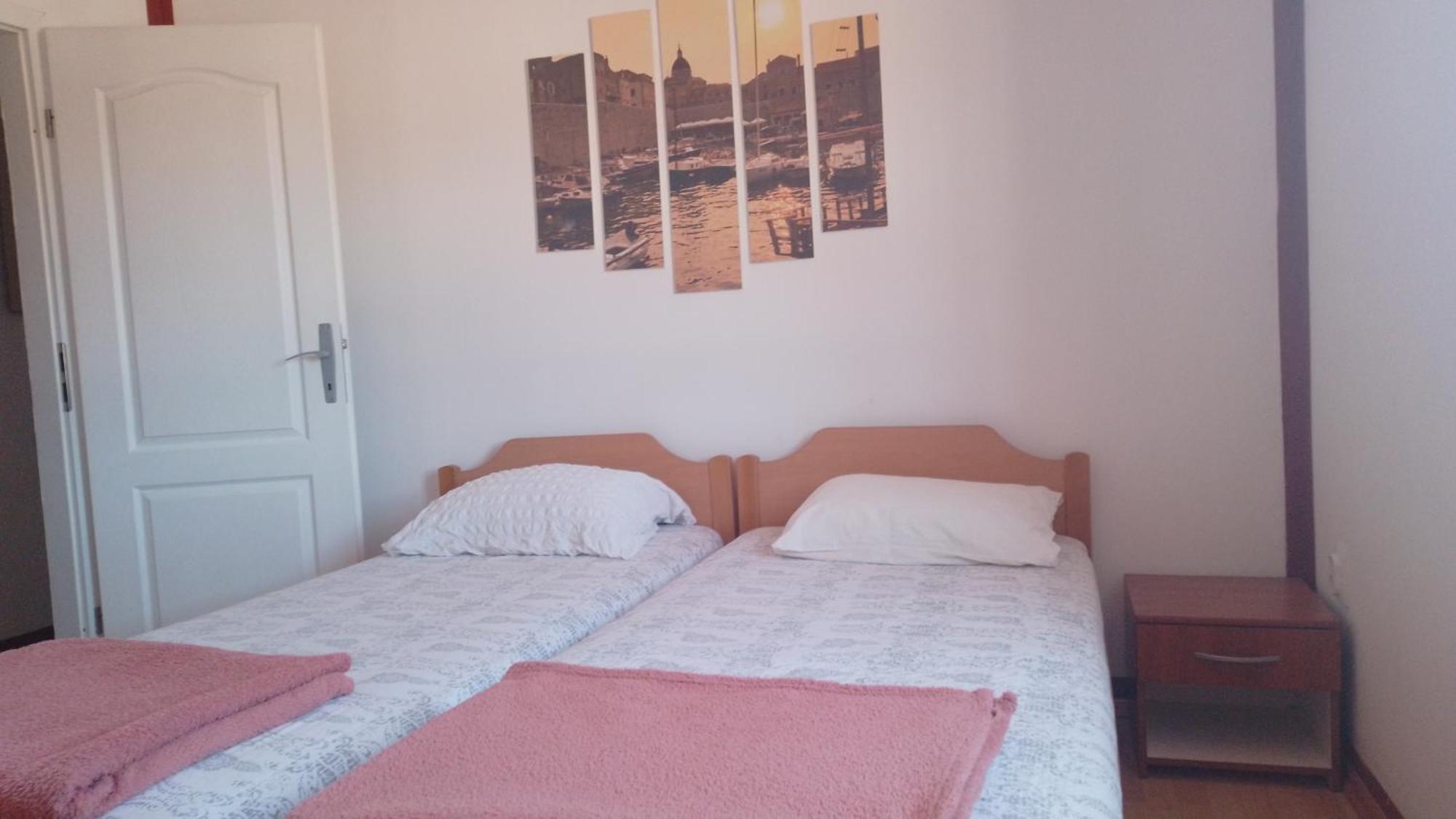 Red Apartman Требинє Екстер'єр фото