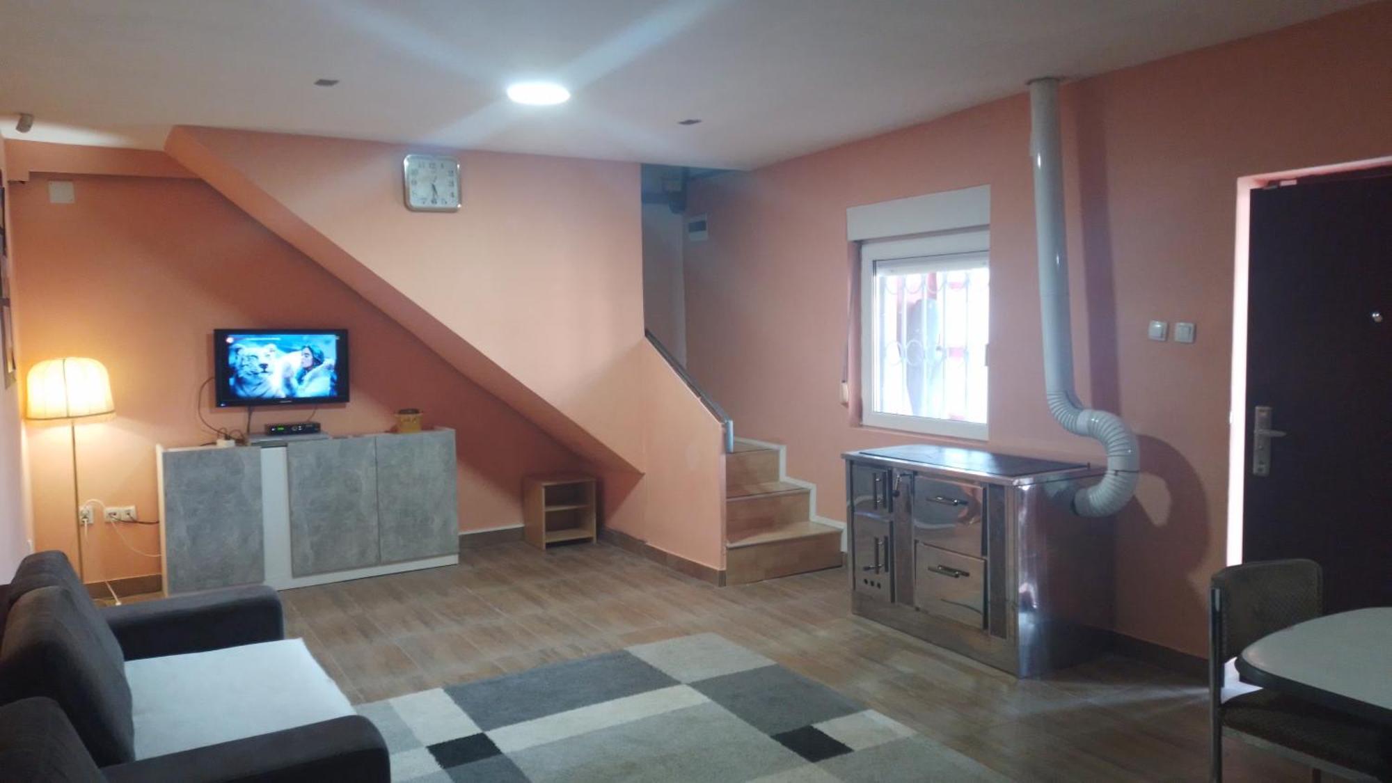 Red Apartman Требинє Екстер'єр фото