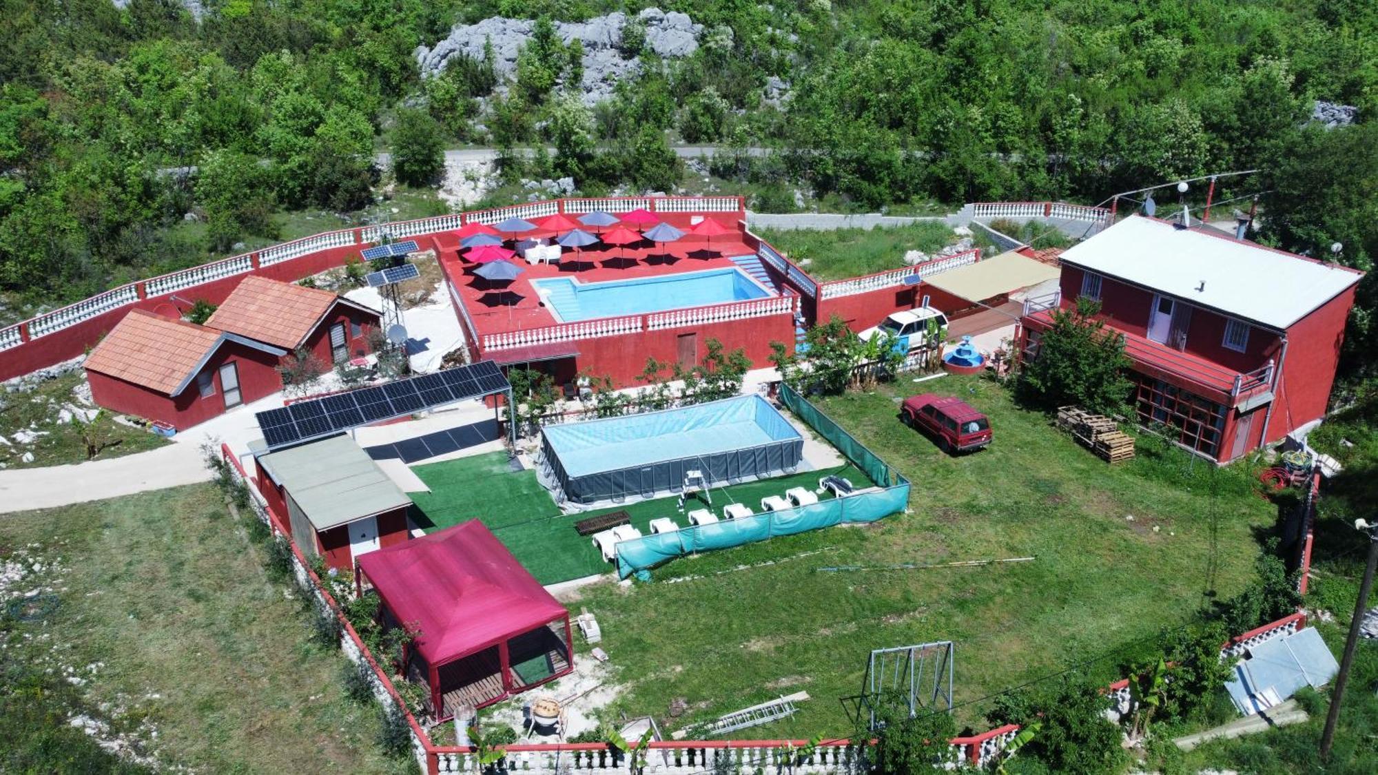 Red Apartman Требинє Екстер'єр фото